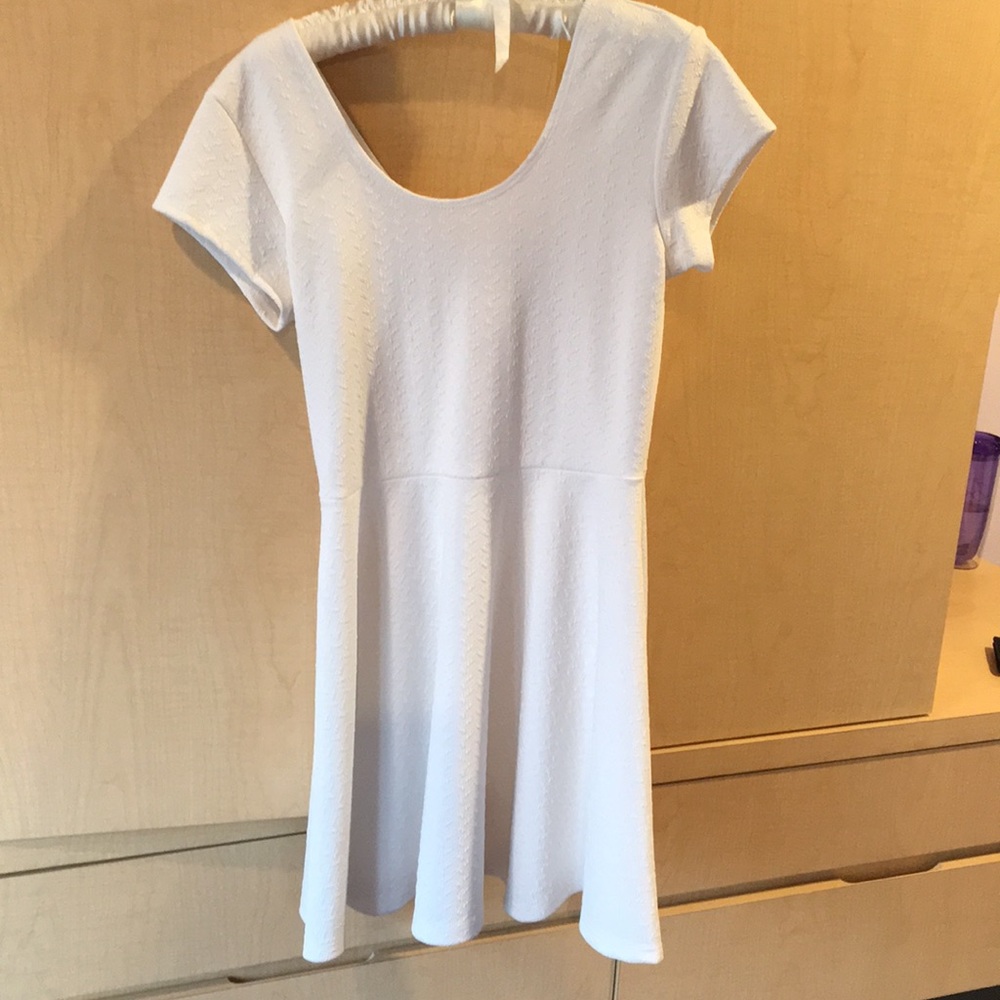 Short sleeved dress